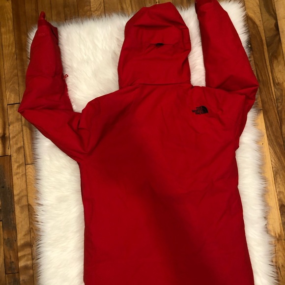 The North Face Bold Red Hooded coat - Picture 6 of 9